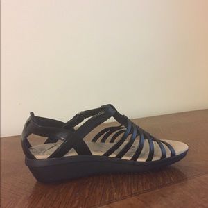 Baretraps Sandals